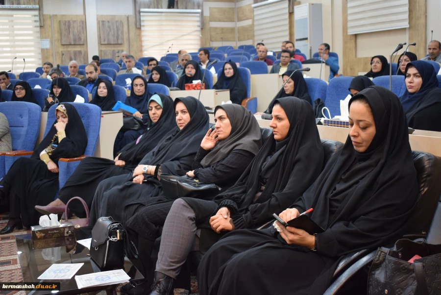 برگزاری دوره توانمندسازی کارشناسان پژوهش و کتابداران دانشگاه فرهنگیان سراسر کشور 6