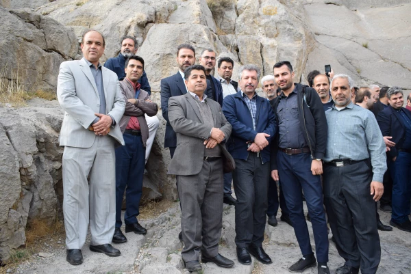 بازدید کارشناسان پژوهش و کتابداران دانشگاه فرهنگیان سراسر کشور از امکان دیدنی شهر کرمانشاه 6