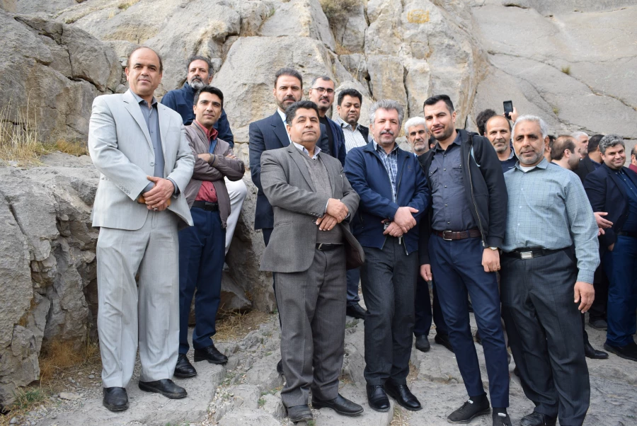 بازدید کارشناسان پژوهش و کتابداران دانشگاه فرهنگیان سراسر کشور از امکان دیدنی شهر کرمانشاه 6