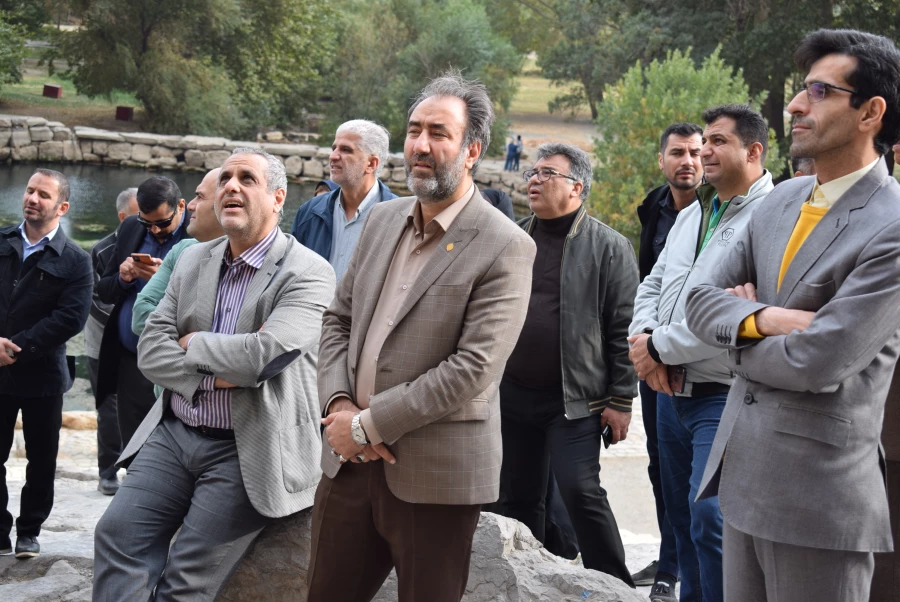 بازدید کارشناسان پژوهش و کتابداران دانشگاه فرهنگیان سراسر کشور از امکان دیدنی شهر کرمانشاه 5