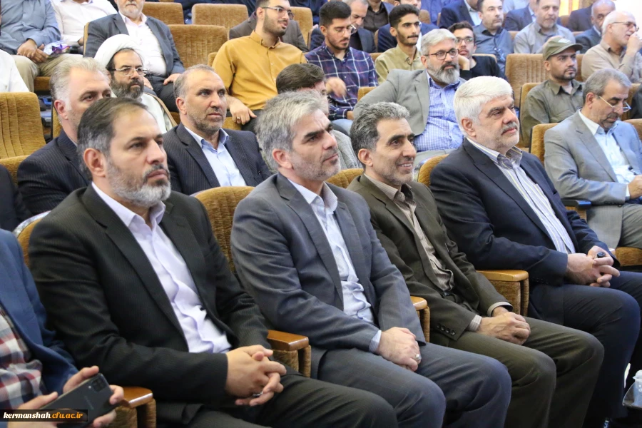 برگزاری نشست هم اندیشی و پرسش و پاسخ با حضور دانشجویان  5