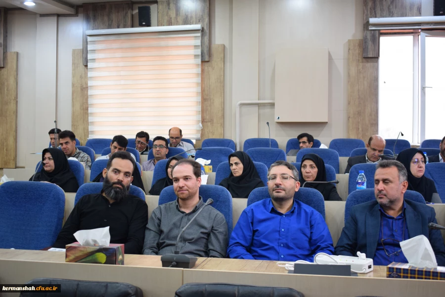 برگزاری کارگاه تخصصی ویژه کارشناسان پژوهش و کتابداران دانشگاه فرهنگیان سراسر کشور 10