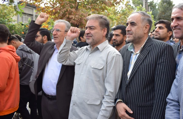 حضور پرشور اساتید و دانشجویان دانشگاه فرهنگیان کرمانشاه در مراسم راهپیمایی 13 آبان 6