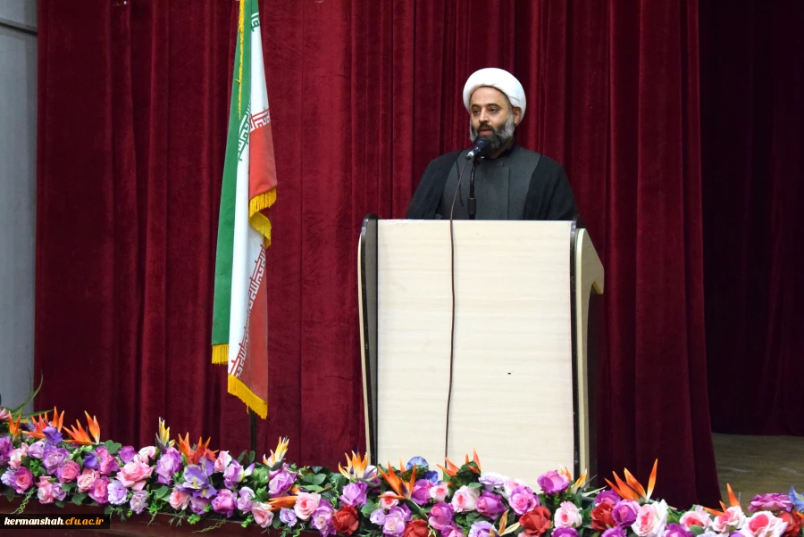 مراسم استقبال از نودانشجو معلمان پردیس شهید صدوقی کرمانشاه 10