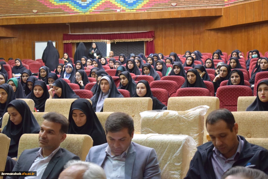 مراسم استقبال از نودانشجو معلمان پردیس شهید صدوقی کرمانشاه 11