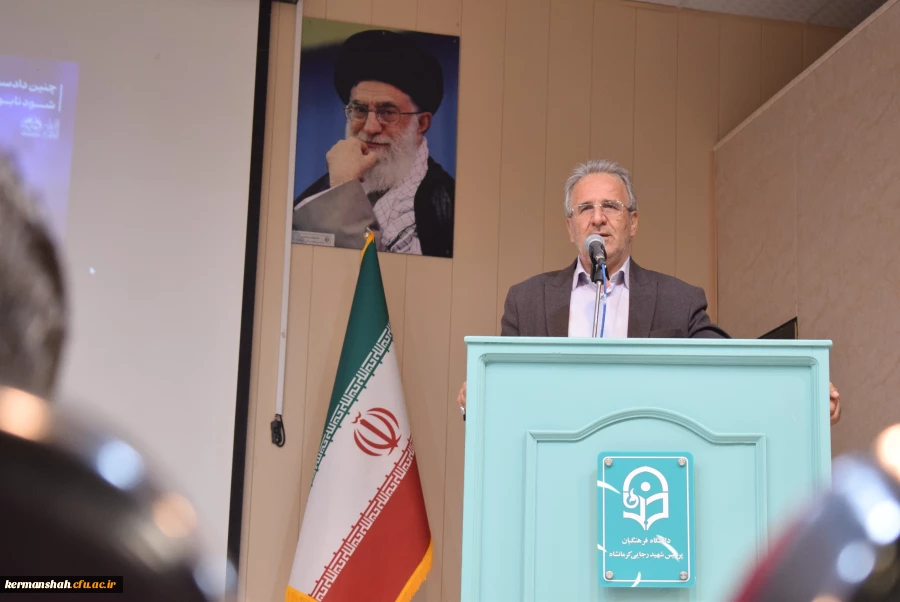 برگزاری نشست هم اندیشی و پرسش وپاسخ دانشجویان با معاون سیاسی، امنیتی و اجتماعی استانداری کرمانشاه 2