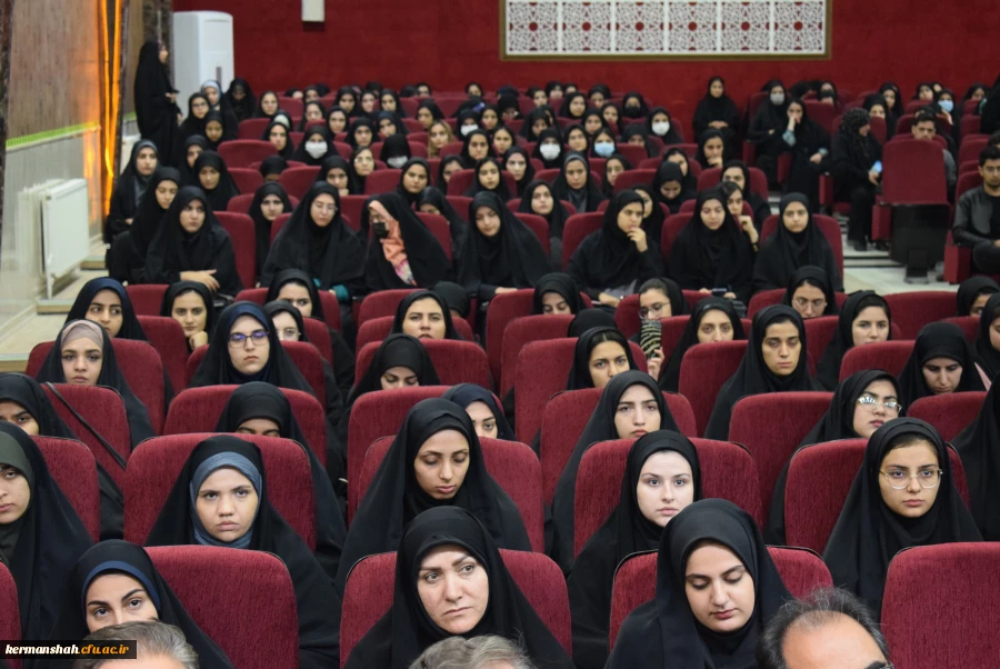 برگزاری نشست هم اندیشی و پرسش وپاسخ دانشجویان با معاون سیاسی، امنیتی و اجتماعی استانداری کرمانشاه 2