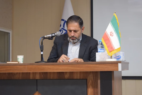 برگزاری نشست هم اندیشی و پرسش وپاسخ دانشجویان با معاون سیاسی، امنیتی و اجتماعی استانداری کرمانشاه 2