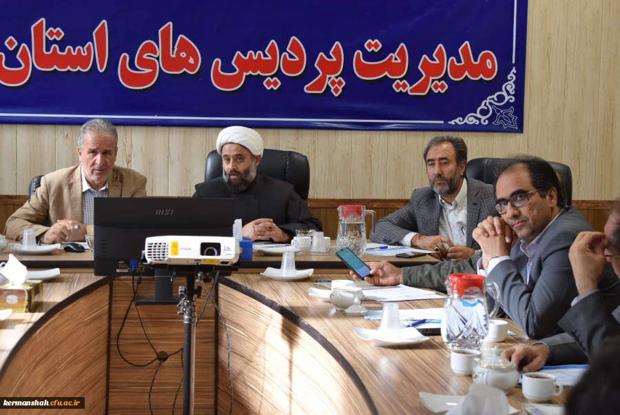 برگزاری هشتاد و چهارمین جلسه شورای فرهنگی دانشجویی دانشگاه فرهنگیان استان کرمانشاه 9