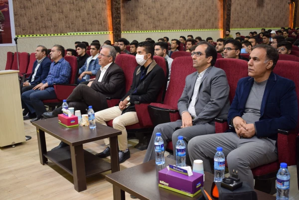 مراسم استقبال از نو دانشجو معلمان پردیس شهید رجایی کرمانشاه 2