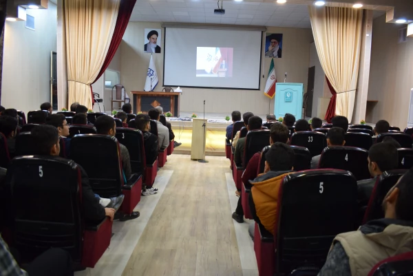 مراسم استقبال از نو دانشجو معلمان پردیس شهید رجایی کرمانشاه 4