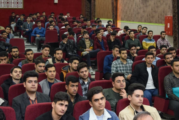 مراسم استقبال از نو دانشجو معلمان پردیس شهید رجایی کرمانشاه 9