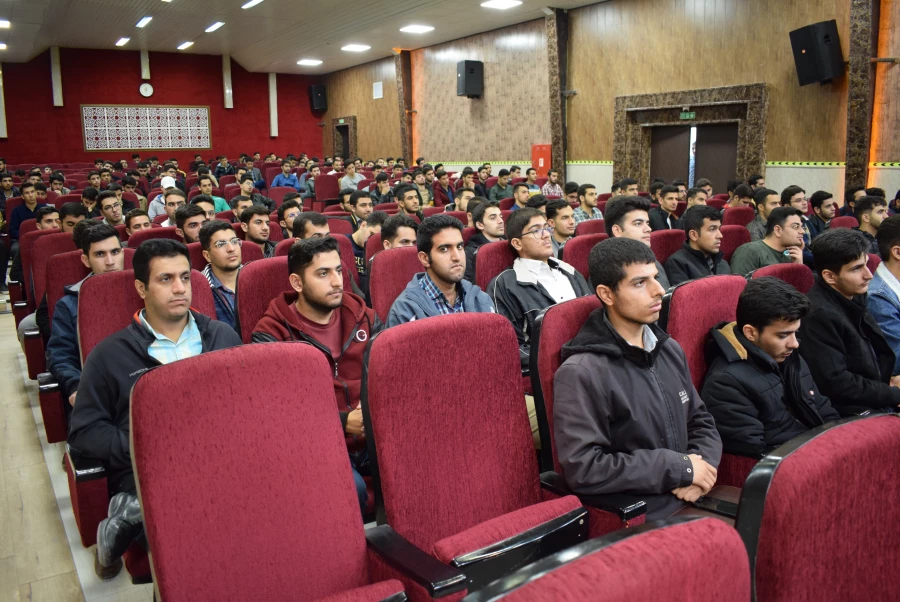 مراسم استقبال از نو دانشجو معلمان پردیس شهید رجایی کرمانشاه 10