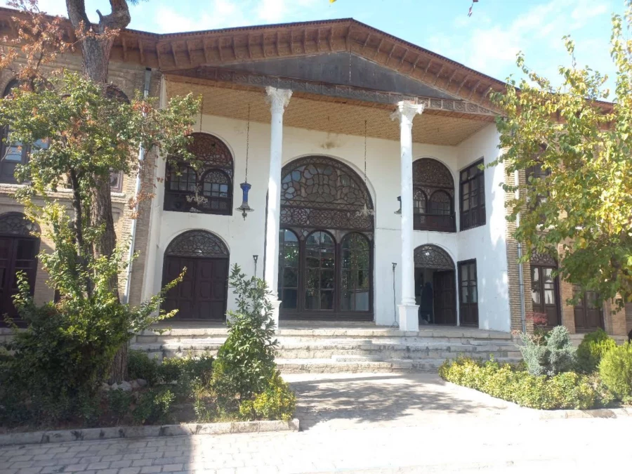 بازدید علمی از مدرسه تحولی امام مهدی (عج) و بنای تاریخی بیگلربیگی 2