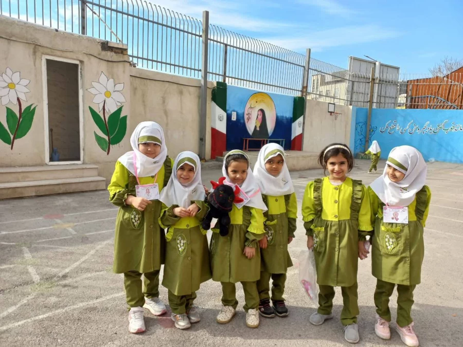 بازدید علمی از مدرسه تحولی امام مهدی (عج) و بنای تاریخی بیگلربیگی 5