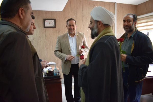 تبریک و بازدید مسئولین دانشگاه فرهنگیان کرمانشاه به مناسبت روز پرستار 3