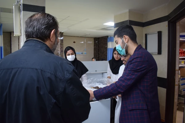 تبریک و بازدید مسئولین دانشگاه فرهنگیان کرمانشاه به مناسبت روز پرستار 13