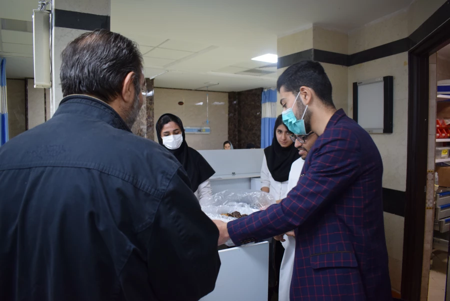 تبریک و بازدید مسئولین دانشگاه فرهنگیان کرمانشاه به مناسبت روز پرستار 13