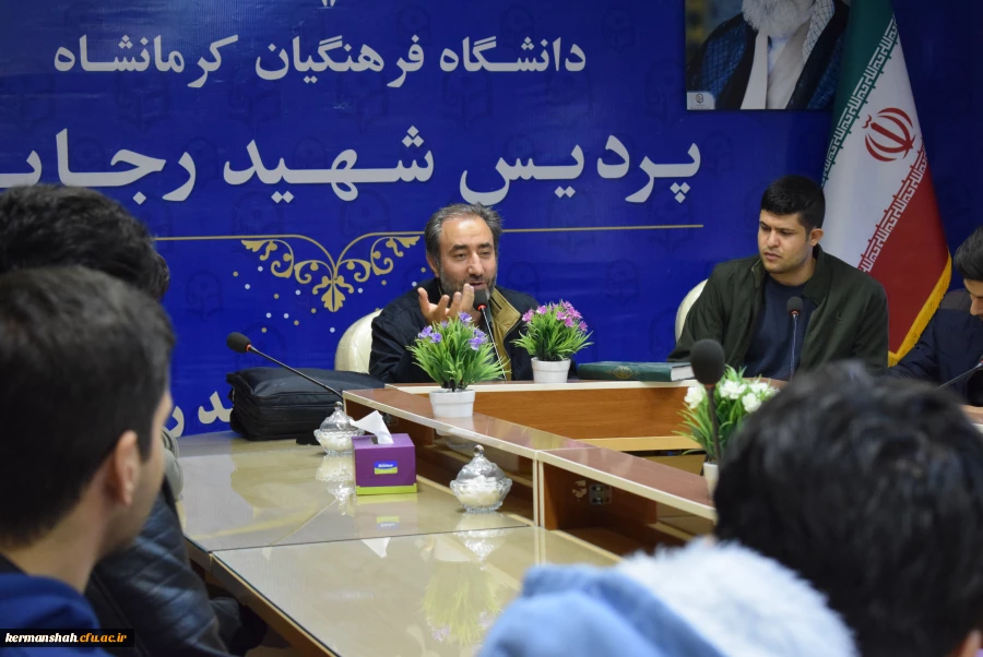 نشست قرآنی با موضوع اهمیت و جایگاه تدبر در قرآن 6