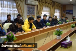 نشست قرآنی با موضوع اهمیت و جایگاه تدبر در قرآن 8