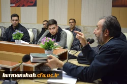 نشست قرآنی با موضوع اهمیت و جایگاه تدبر در قرآن 9