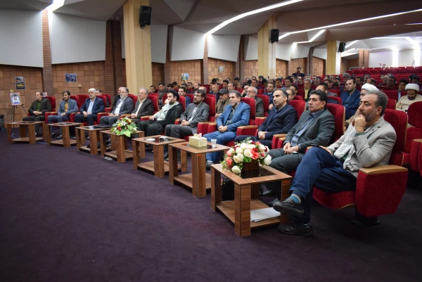 نشست سراسری ۳۰ هزارنفری  اساتید بسیجی در دانشگاه صنعتی کرمانشاه 2