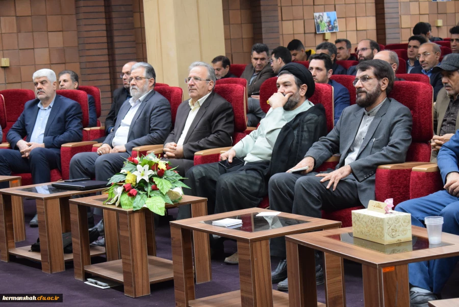 نشست سراسری ۳۰ هزارنفری  اساتید بسیجی در دانشگاه صنعتی کرمانشاه 6