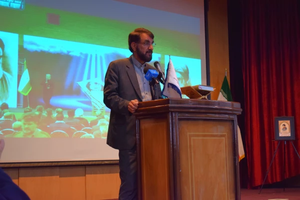 نشست سراسری ۳۰ هزارنفری  اساتید بسیجی در دانشگاه صنعتی کرمانشاه 8