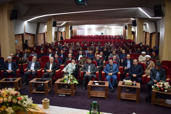 نشست سراسری ۳۰ هزارنفری  اساتید بسیجی در دانشگاه صنعتی کرمانشاه 10