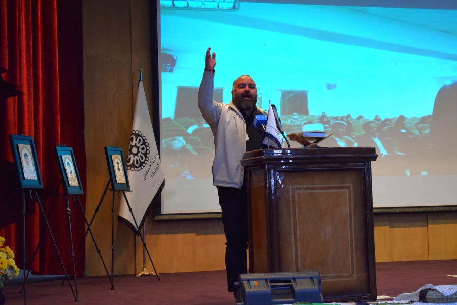 نشست سراسری ۳۰ هزارنفری  اساتید بسیجی در دانشگاه صنعتی کرمانشاه 19