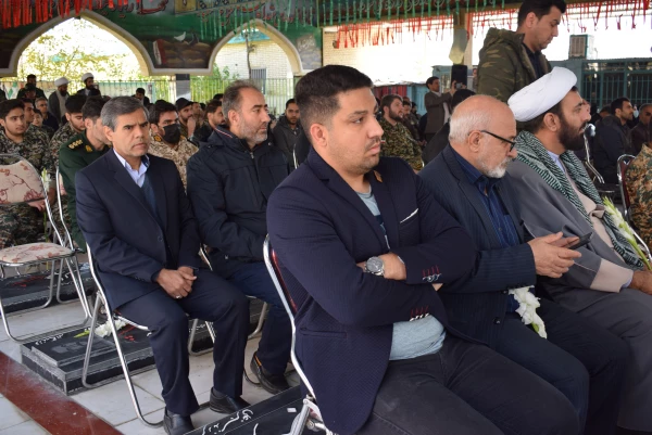 مراسم غبار روبی از مزار شهدای دانشجو معلم به مناسبت هفته بسیج 6