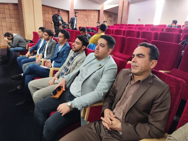 دیدار دانشجویان با استاندار به مناسبت روز دانشجو
 3