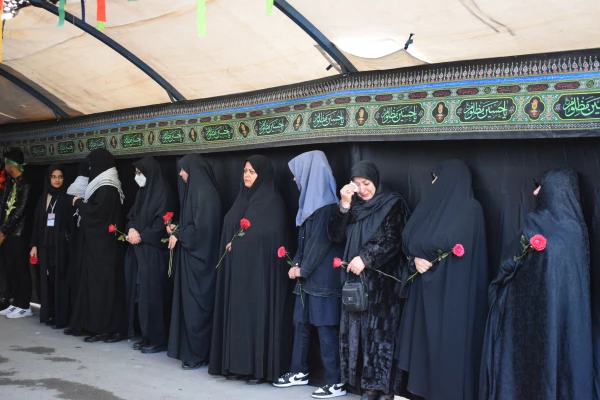 تشییع و تدفین پیکر یک شهید گمنام در دانشگاه فرهنگیان کرمانشاه 8