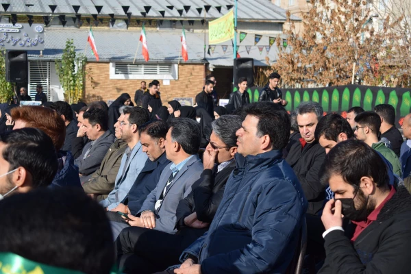 تشییع و تدفین پیکر یک شهید گمنام در دانشگاه فرهنگیان کرمانشاه 32