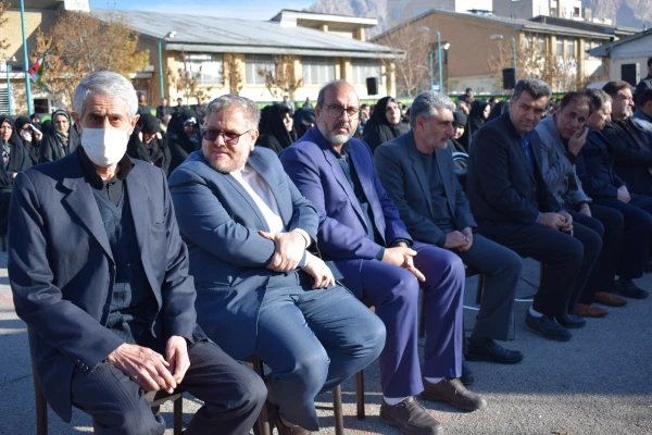 تشییع و تدفین پیکر یک شهید گمنام در دانشگاه فرهنگیان کرمانشاه 42