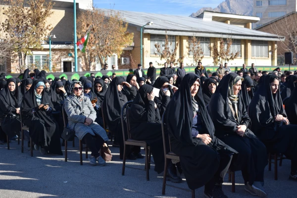 تشییع و تدفین پیکر یک شهید گمنام در دانشگاه فرهنگیان کرمانشاه 45