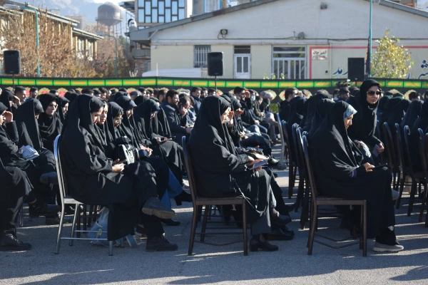 تشییع و تدفین پیکر یک شهید گمنام در دانشگاه فرهنگیان کرمانشاه 55