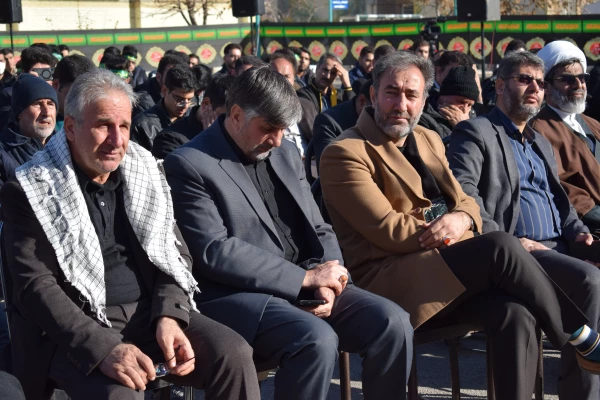 تشییع و تدفین پیکر یک شهید گمنام در دانشگاه فرهنگیان کرمانشاه 58