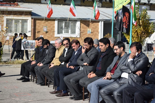 تشییع و تدفین پیکر یک شهید گمنام در دانشگاه فرهنگیان کرمانشاه 59