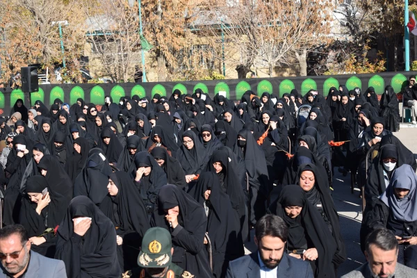 تشییع و تدفین پیکر یک شهید گمنام در دانشگاه فرهنگیان کرمانشاه 61