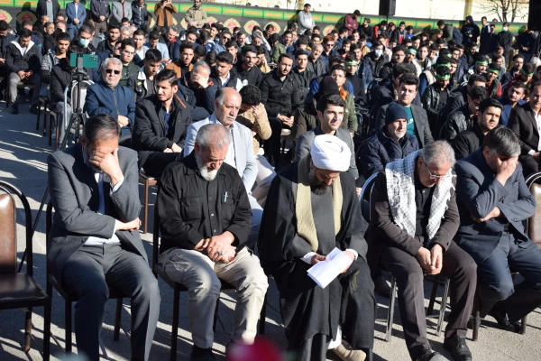 تشییع و تدفین پیکر یک شهید گمنام در دانشگاه فرهنگیان کرمانشاه 62