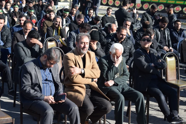 تشییع و تدفین پیکر یک شهید گمنام در دانشگاه فرهنگیان کرمانشاه 63