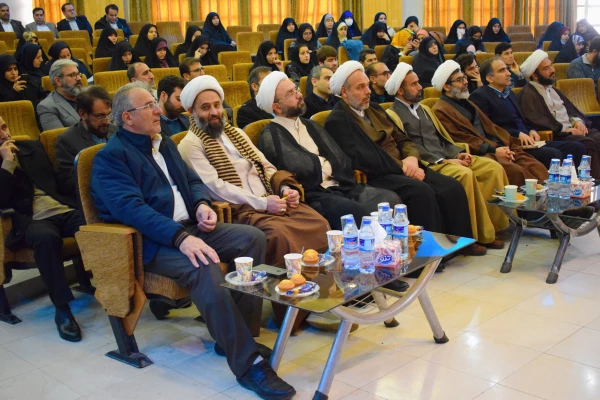 آیین رونمایی از مجموعه ۴۰ جلدی "ره نامه" همزمان با دانشگاه های سراسر کشور 3