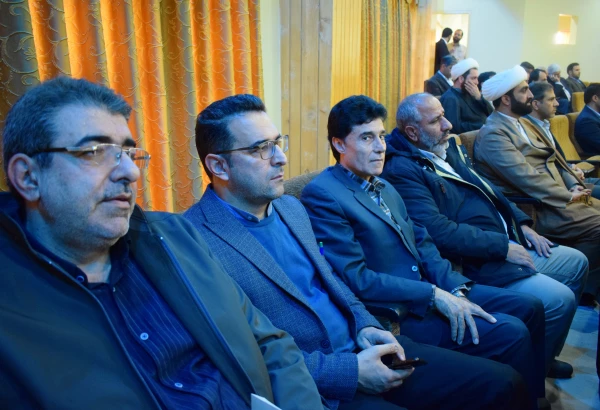 آیین رونمایی از مجموعه ۴۰ جلدی "ره نامه" همزمان با دانشگاه های سراسر کشور 7