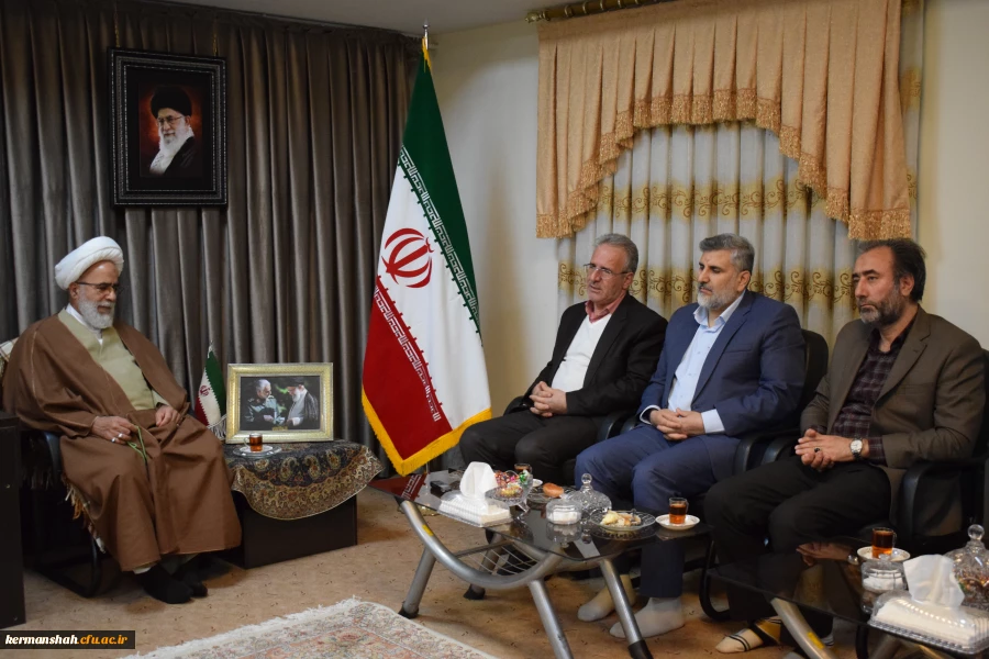 دیدار هیات رئیسه دانشگاه فرهنگیان کرمانشاه با نماینده ولی فقیه در استان و امام جمعه کرمانشاه 3