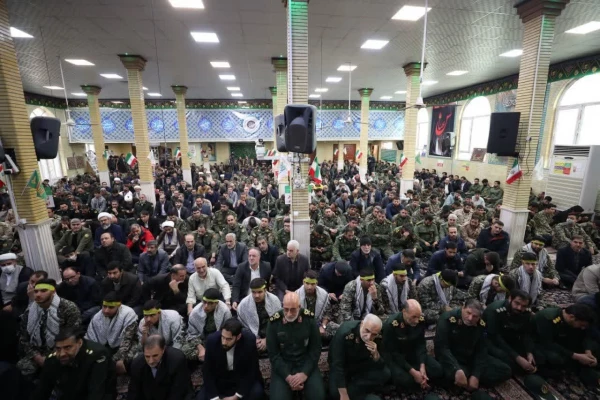 تجدید بیعت مجدد رئیس و معاونان دانشگاه فرهنگیان کرمانشاه با امام راحل و شهدای انقلاب اسلامی 4