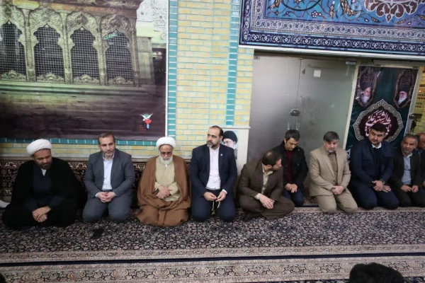 تجدید بیعت مجدد رئیس و معاونان دانشگاه فرهنگیان کرمانشاه با امام راحل و شهدای انقلاب اسلامی 6