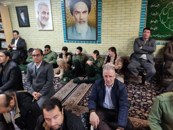 تجدید بیعت مجدد رئیس و معاونان دانشگاه فرهنگیان کرمانشاه با امام راحل و شهدای انقلاب اسلامی 7