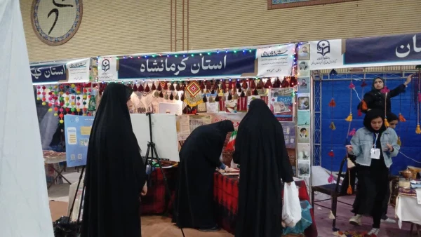 حضور دانشجو معلمان استان کرمانشاه در جشنواره ملی اقوام بوشهر 12