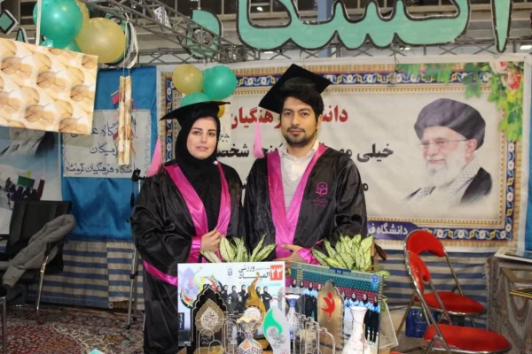 بازدید استاندار از غرفه دانشگاه فرهنگیان کرمانشاه در نمایشگاه«رویداد خانواده و فرهنگ عامه» 17